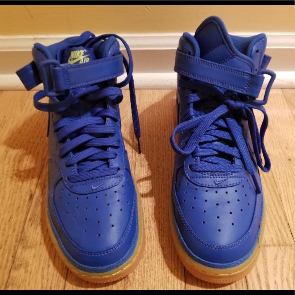 Nike Air Force 1 Blue with Gum sole